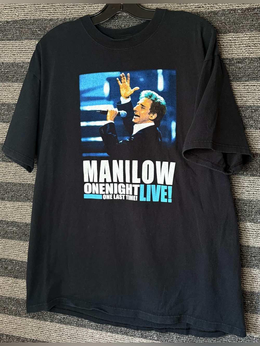 Vintage Barry Manilow 2004 One Night Live Tour Black Band T-Shirt Men’s XL EUC